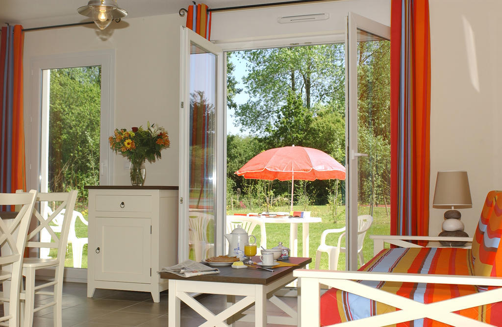 Residence Nemea Les Roches แซ็ง-โปล-เดอ-ลีอง ภายนอก รูปภาพ