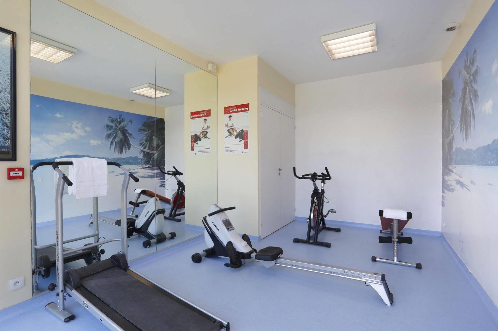 Residence Nemea Les Roches แซ็ง-โปล-เดอ-ลีอง ภายนอก รูปภาพ