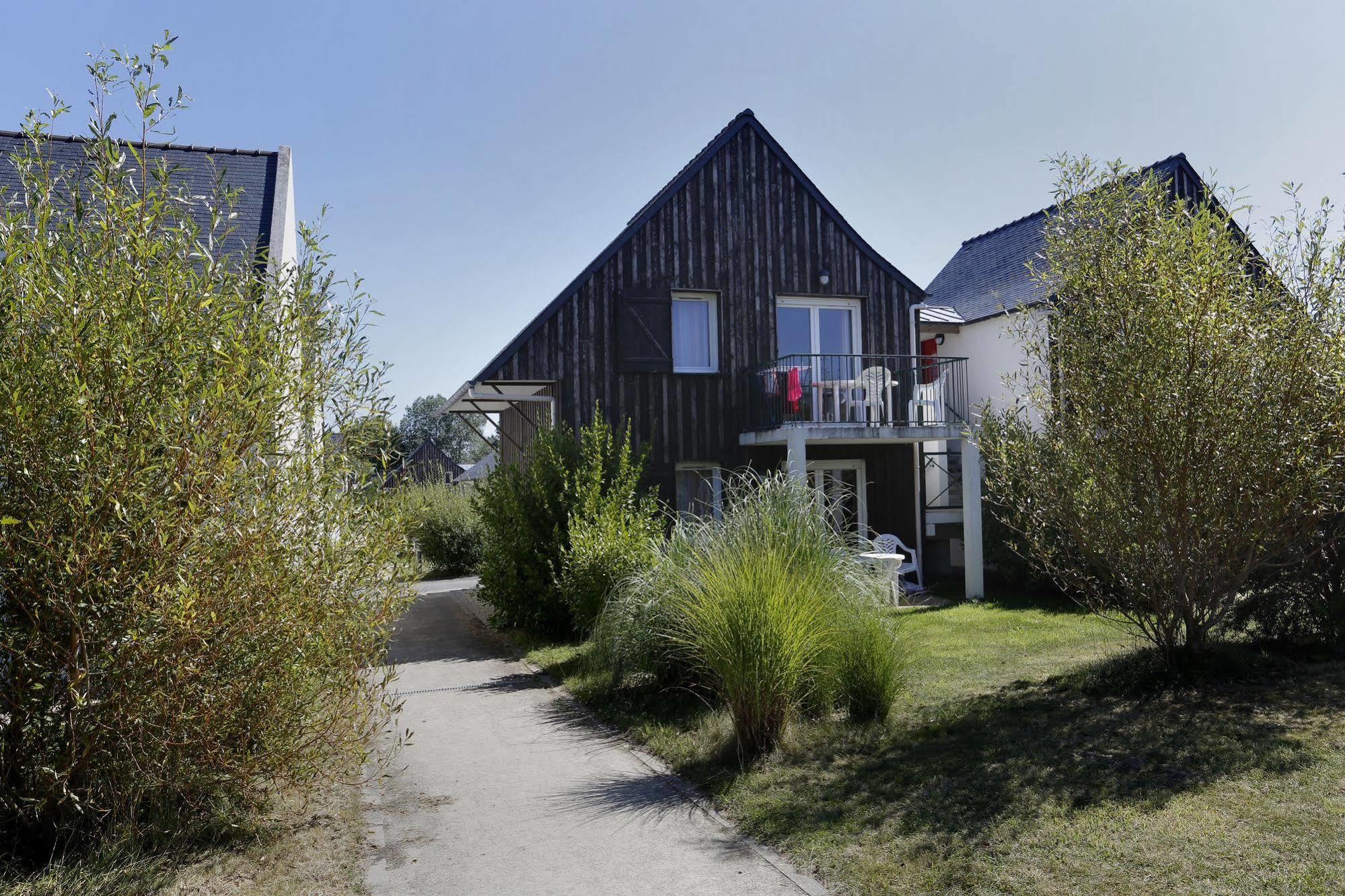 Residence Nemea Les Roches แซ็ง-โปล-เดอ-ลีอง ภายนอก รูปภาพ